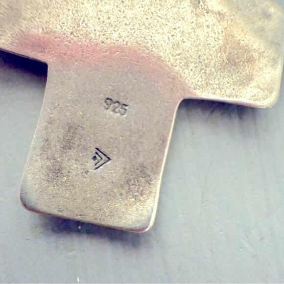 Silpada 925 Sterling Silver Hammered Cross Pendant & Necklace - Picture 7 of 9